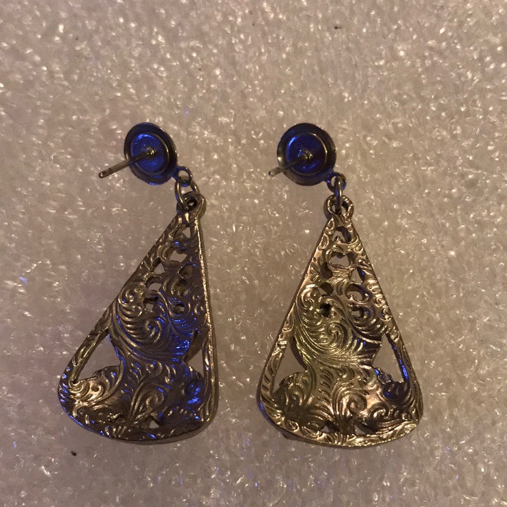 Enamel earring - Picture 2 of 4